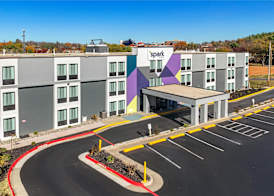 Spark by Hilton Harrisonburg University Area 2