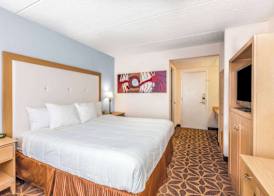 Days Inn by Wyndham Syracuse 5