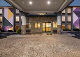 Spark by Hilton Roanoke Civic Center 4