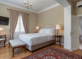 Noble Suites 4