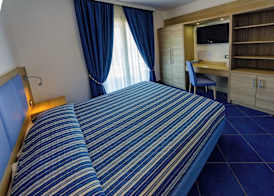 Astro Suite Hotel 4