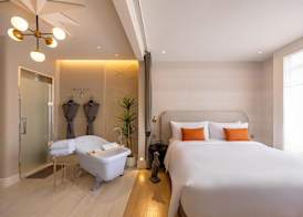 Aiden Surawong Bangkok 5