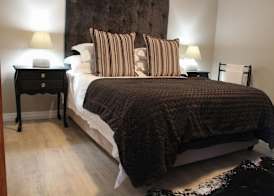A' Queenslin Guesthouse 4