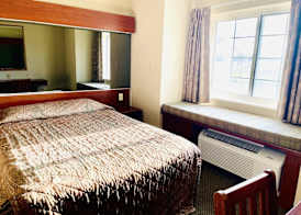 WELCOME INN & SUITES 5