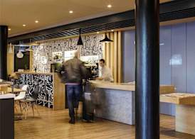 Ibis Granada 2