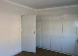 Vicmor Court 35 - Apartment 4