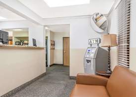 Super 8 by Wyndham Montgomery Maybrook 2