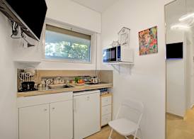 Jolie Sur La Mer - Petit Studio With Shared Pool 2