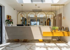 Cresanto Luxury Suites 2