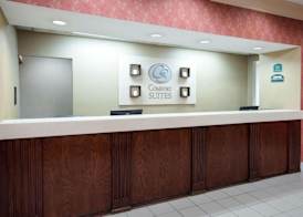 Comfort Suites Parkersburg South 3