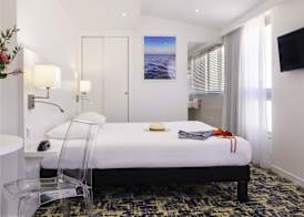 Ibis Styles Menton Centre 5
