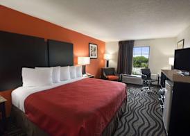 Days Inn by Wyndham Rome Downtown 5