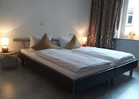 Ricks City Hotel 3