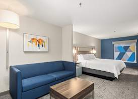 Holiday Inn Express & Suites LINCOLN-ROSEVILLE AREA by IHG 5
