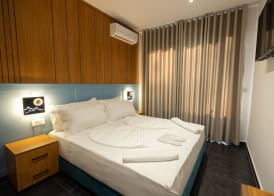 Aglon Twin's Hotel 3
