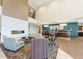 Best Western Plus Bolivar Hotel & Suites 2