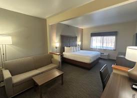 Best Western Plus Paper Valley Hotel 5