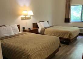 Days Inn by Wyndham Topeka 5