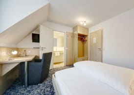 Hotel Bauer Großbettlingen 4