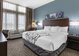 Sleep Inn & Suites Milwaukee-Franklin 5