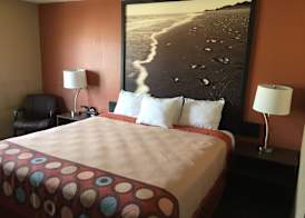 Super 8 by Wyndham College Station 5