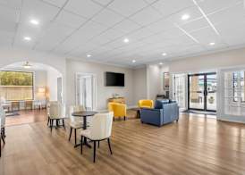 Days Inn by Wyndham Adel I-75 4