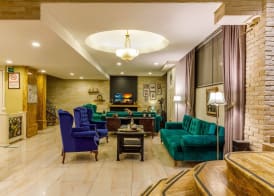 Golden Crown Hotel 4