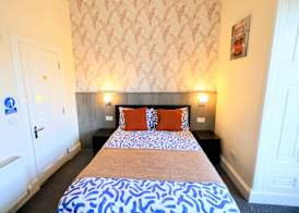 Edinburgh Holiday Guest House 3