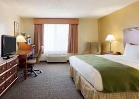 Country Inn & Suites by Radisson, Norman near University 4