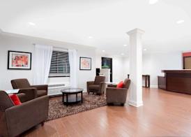 Ramada by Wyndham Tell City 4