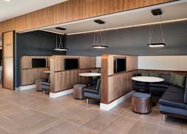 Courtyard by Marriott Bettendorf 2
