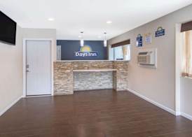 Days Inn by Wyndham Elmsford 3