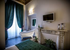 Chic & Town Luxury Rooms Piazza di Spagna 3