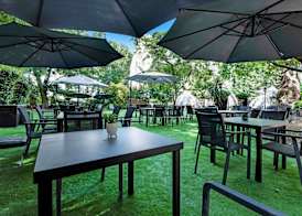 Doubletree By Hilton London Kensington 2