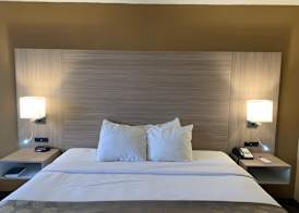 Ramada by Wyndham West Atlantic City 4