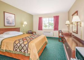 Super 8 by Wyndham Platte City Kansas City Area 3