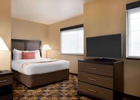 Hawthorn Extended Stay by Wyndham Milwaukee Airport 4