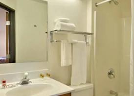 Super 8 by Wyndham Morgantown 4