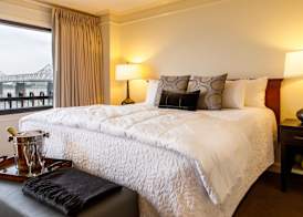 Galt House Hotel, A Trademark Collection Hotel 5