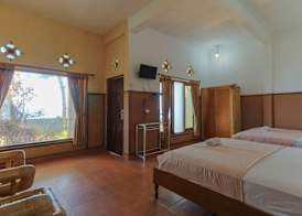 Hotel Tara Bar & Resto Air Sanih 5