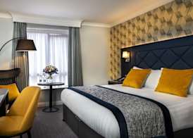 Camden Court Hotel 4
