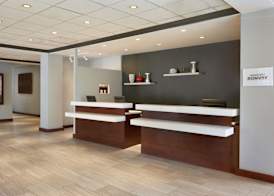Courtyard by Marriott Ottawa Downtown 2