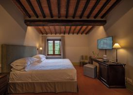 Borgo Le Noci Chianti Retreat & Pool 2