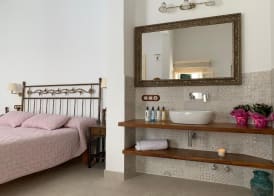 Seranova Luxury Hotel - Adults Only 4