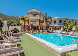 Oscar Villa & Studios 5