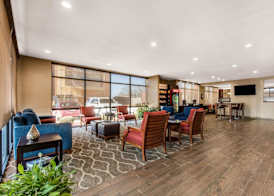Comfort Suites Tuscaloosa near University 4