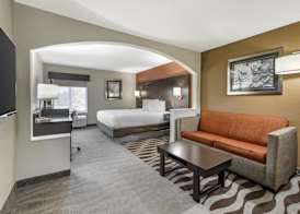 Best Western Plus Lee's Summit Hotel & Suites 5