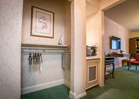 Bristol Hotel, Boutique Collection 5