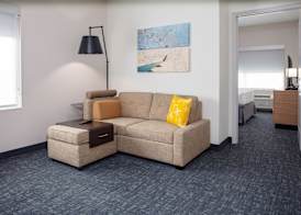 TownePlace Suites by Marriott Orlando Airport 4