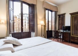 Hotel Plaza Nueva 5